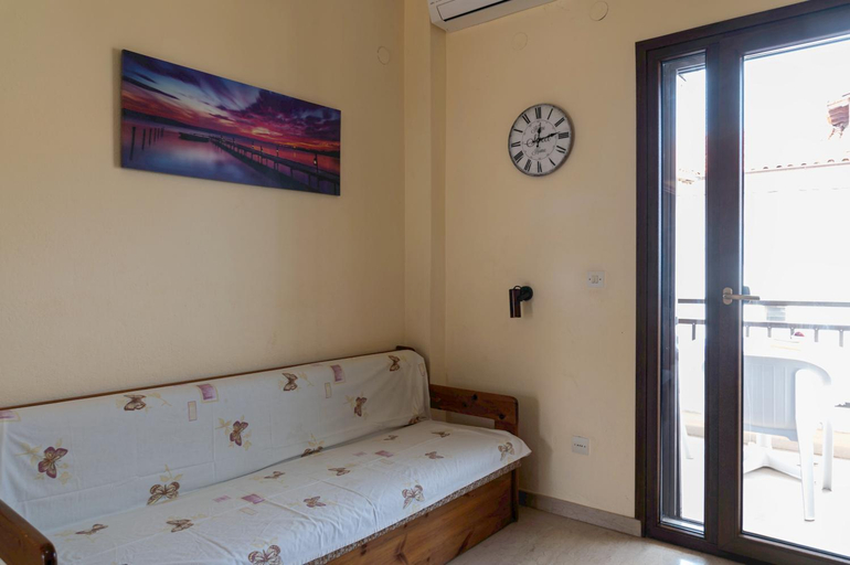 Bedroom 2, Kiwi Kastle, Central Macedonia