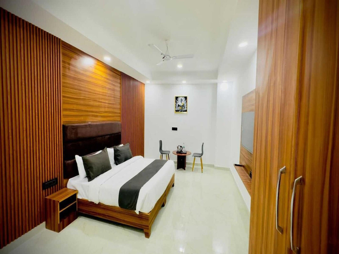 Room 5, Hotel O Sector 18 Metro Station, Gautam Buddha Nagar