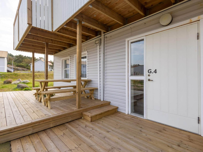 Exterior 2, 6 Person Holiday Park Home in Myggenas, Tjörn