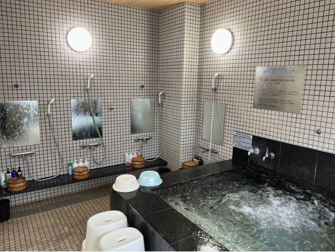 Bathroom 3, Amami Lucky Life, Amami