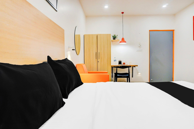Room 4, Classic Hadapsar Formerly Savali Inn, Pune