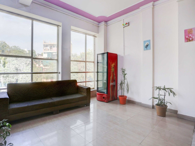 Living area, Collection O Sector 4 Gurgaon, Gurgaon