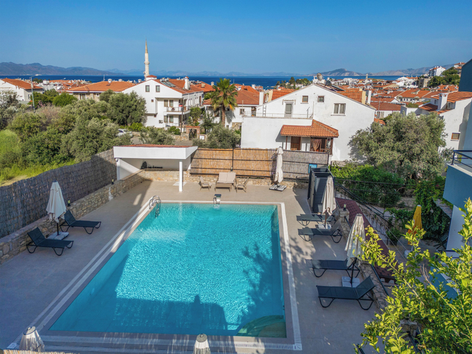 Pool 2, Özgüm Suite, Datça