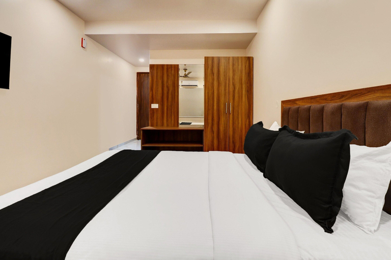 Bedroom 2, Classic Amigo Premium Stays, Bangalore