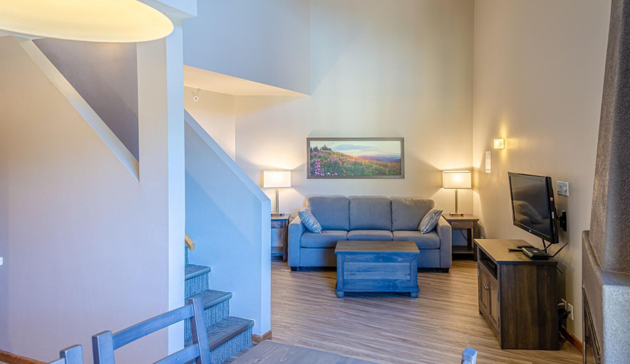Living area 2, Cahilty #446 Home, Thompson-Nicola
