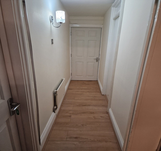 Interior, Standard Double Room - Shared, Slough