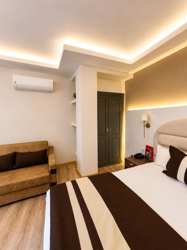 Bedroom 4, The Peraport Hotel, Beyoğlu