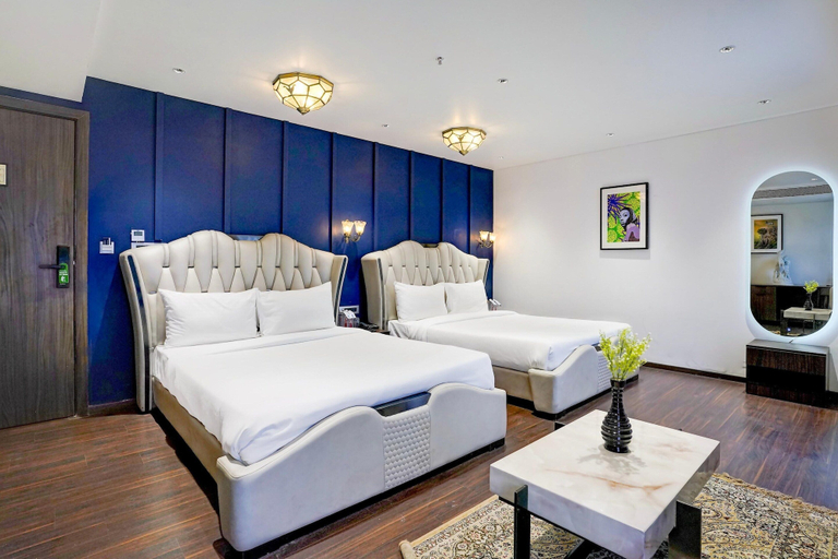 Room 5, Palette Magarpatta City, Pune