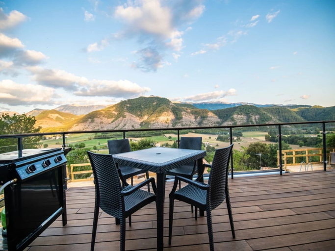 Balcony 3, Mountain-view Eco-friendly Cottage, Alpes-de-Haute-Provence