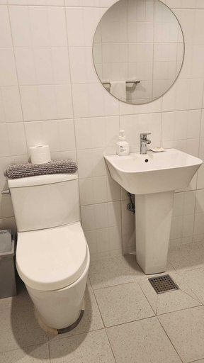 Bathroom 3, Hotel Rawa, Jongno