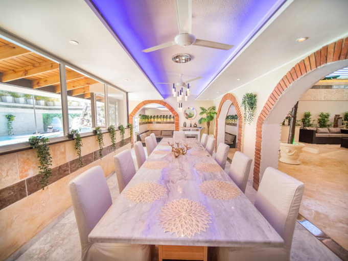 5, Luxury 6 Bedroom Villa in Sosua Beachfront Bliss Awaits, Sosua