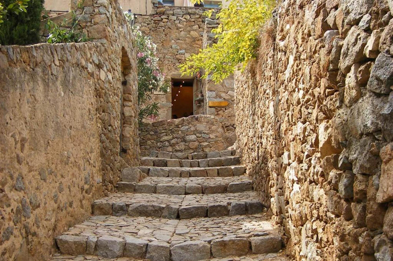 Property grounds, Corsican Coastal Apartment for 4, Haute-Corse