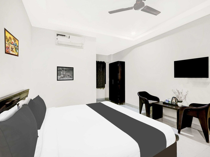 Room 3, Super Collection O Daba Garden Road, Visakhapatnam