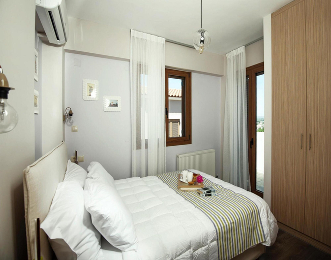 Bedroom 2, Stunning 3-bedroom Cottage in Adele, Crete