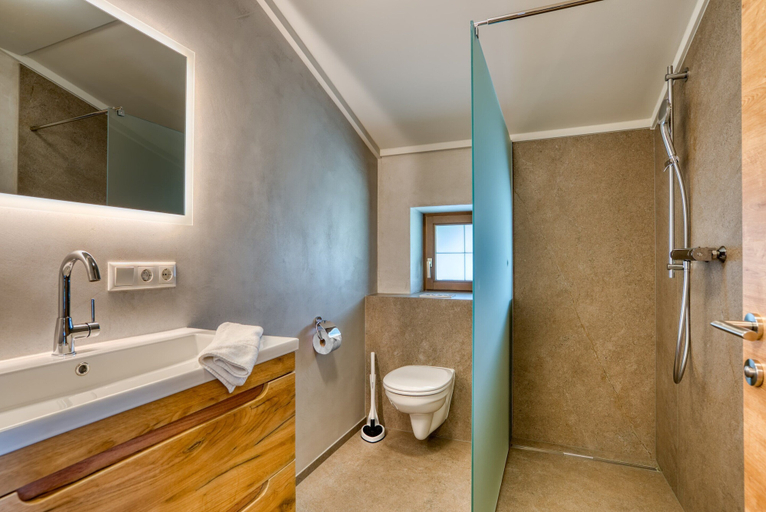 Bathroom 3, Apartment Building Ferien, Neukirchen, Zell am See