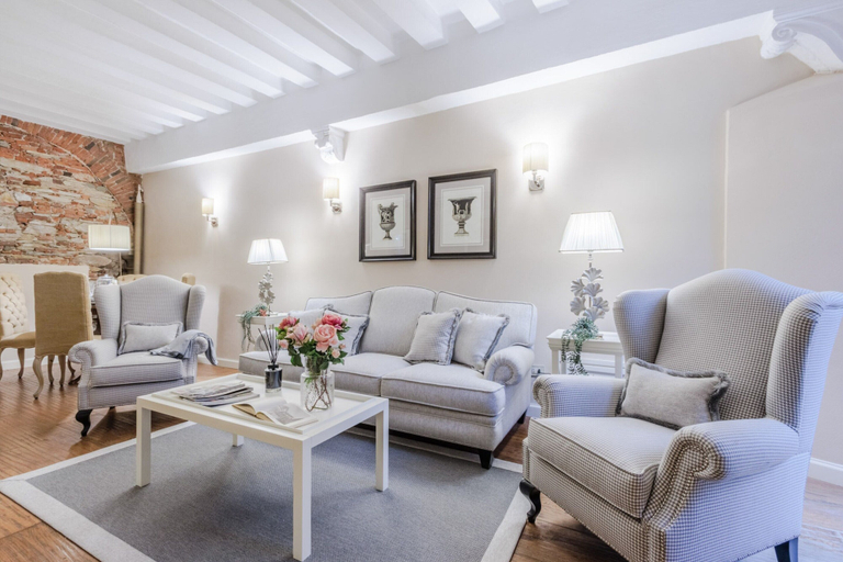 Living room 5, Apartment in Lucca Near San Frediano Church, Lucca