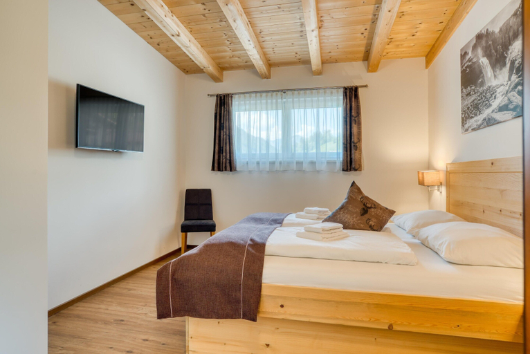 Bedroom 2, Apartment Building Ferien, Neukirchen, Zell am See
