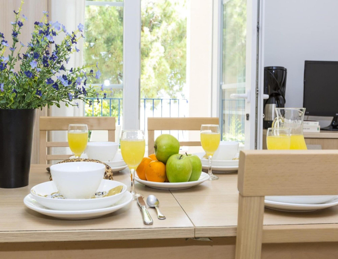 Dining 2, Seaview Holiday Home in Solenzara, Corse-du-Sud