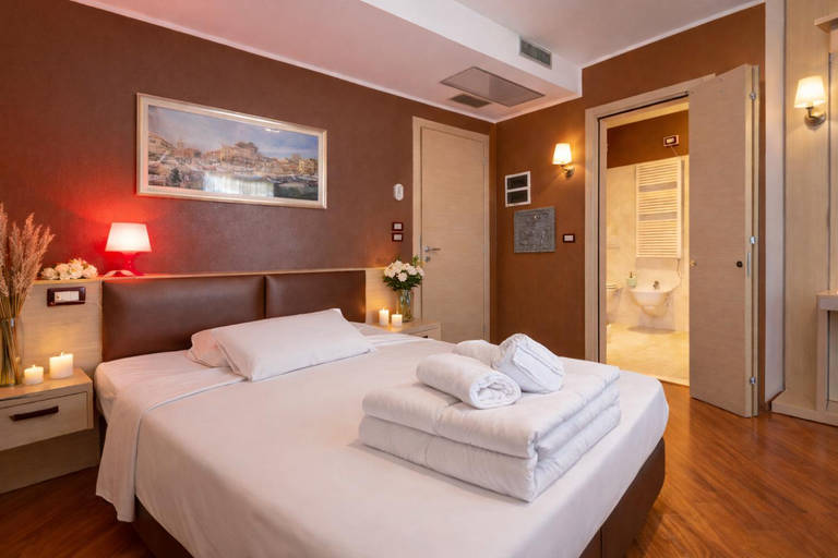 Bedroom 4, New Hotel Dulcinea, Trieste