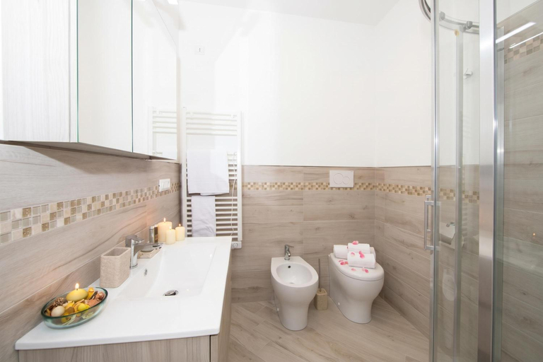 Bathroom 2, Serena 1 Amazing Sea View - Happy Rentals, Savona