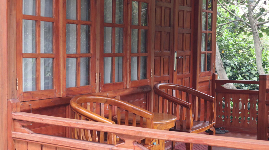 Property grounds 2, Villa Kampung Santri, Bandung