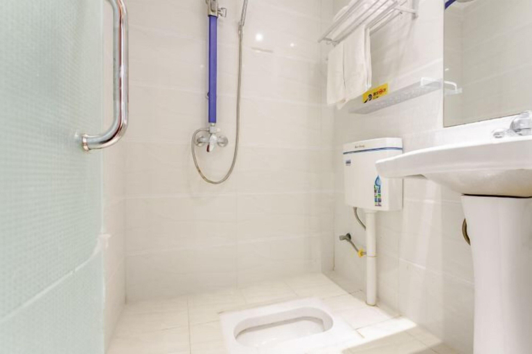 Bathroom 3, Huifeng Business Hotel, Chongqing