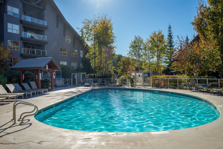 Pool 3, Panorama Suite at the Aspens, Squamish-Lillooet
