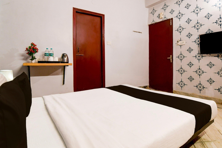 Room 4, Super Hotel O Picnic Garden, South 24 Parganas
