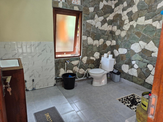 Bathroom 5, Cozzy Villa Taman Near Sidemen Bali, Karangasem
