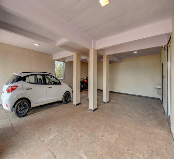 Public Area 3, Hotel Holiday Plus, Satara