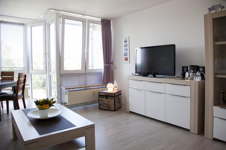 Living room 3, Apartment in Cuxhaven With a Shared Sauna, Cuxhaven