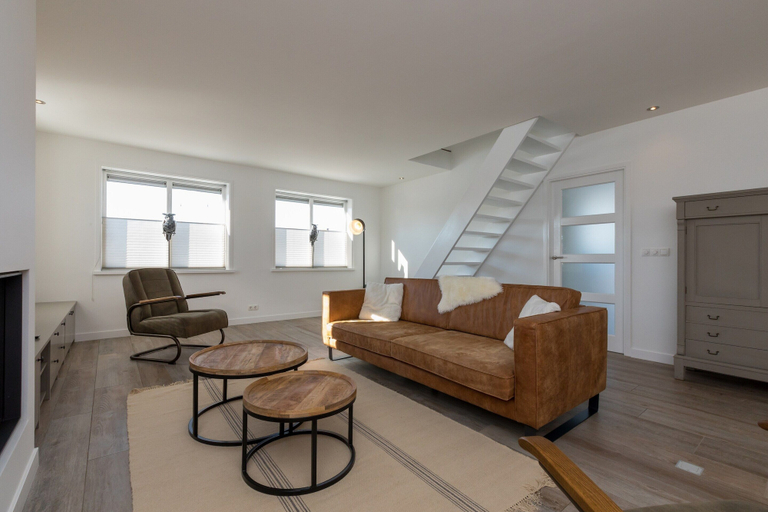 Living room 2, Family House on a Small Park With a Large Playing Field, Veere