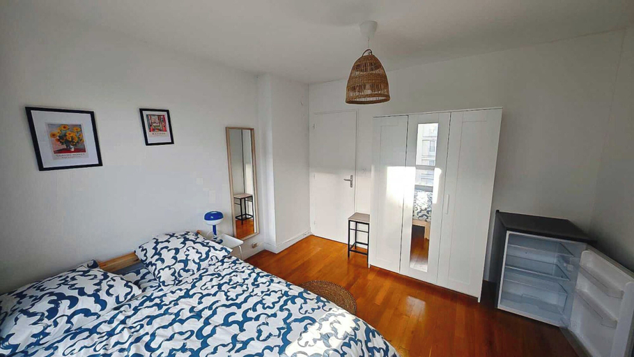 Room 4, Private Room in a Shared Flat - Lyon 7th, Rhône