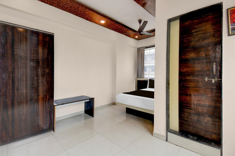 Room 3, Townhouse Chakan Midc Pune Renuka Executive, Pune