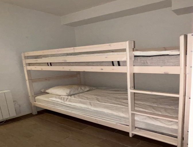 Room 3, Les Marmottes Ndeg302 - 2P7, Isère