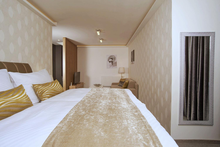 Others 2, Privilege - EMPIRE Hotels Group, Košice II
