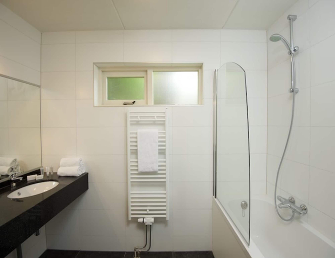 Dining, Holiday Home in Scherpenzeel Near Nature Park, Scherpenzeel