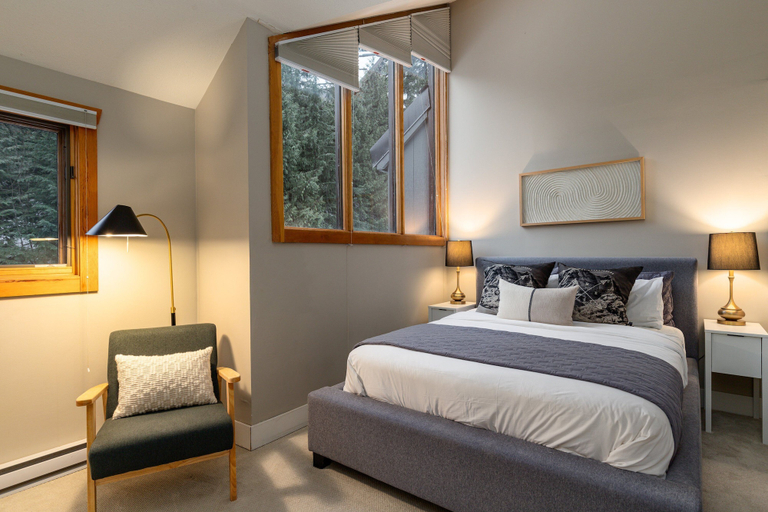 Room 4, Ridgeline Retreat at Sundance, Squamish-Lillooet