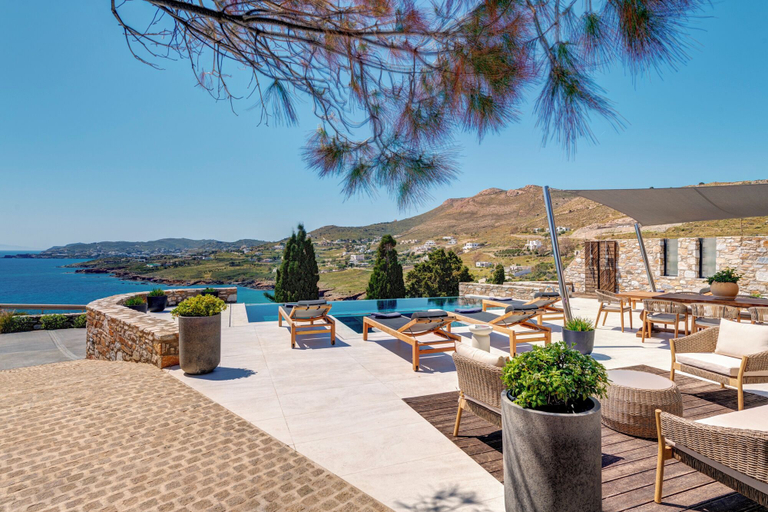 Food & Drinks, Pnoe Villas Syros, South Aegean