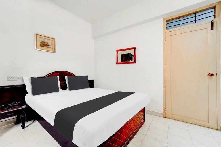 Room 5, Super Collection O Formerly Galaxy Inn, Thiruvananthapuram