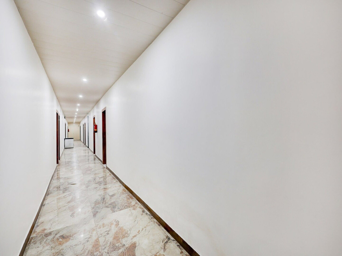 Interior 5, Hotel O Sarai Metro Station, Faridabad