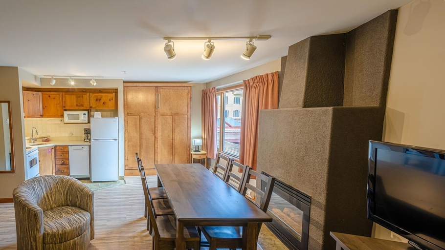 Private kitchen 5, Cahilty #232 Home, Thompson-Nicola
