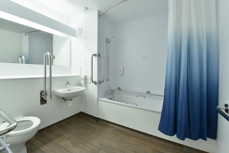 Bathroom 4, Travelodge Bangor, Gwynedd