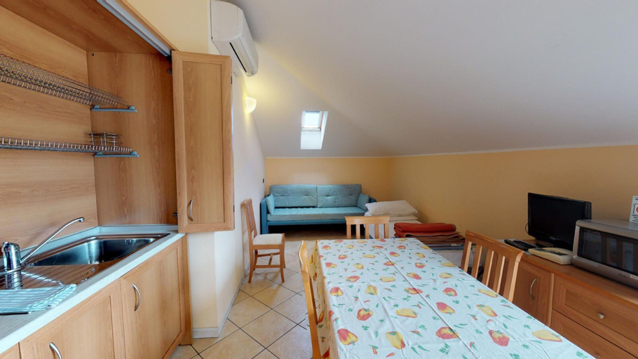Living room 5, Relaxed Coastal Stay in Pietra Ligure, Savona