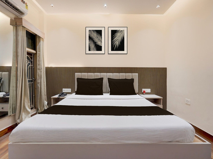Room 4, Hotel O Rudrapur Railway Junction, Udham Singh Nagar