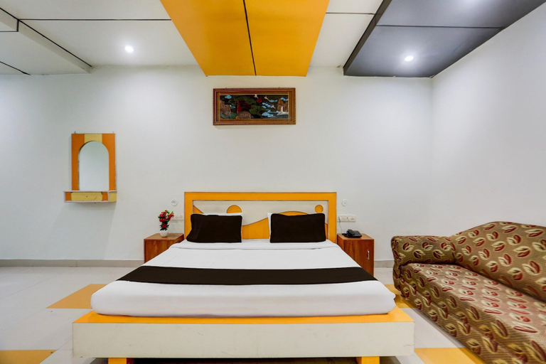 Room 2, Classic Highway Hotel, Jhansi