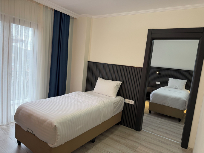 Others 4, The Yücedağ Hotel, Arapkir
