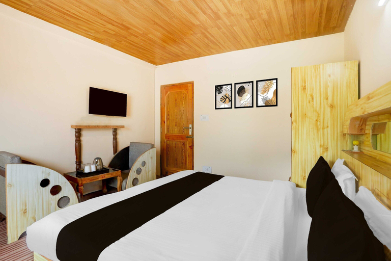 Room 5, Collection O Aleo Near Mall Road, Kullu