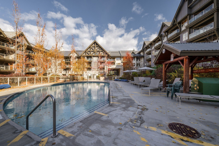 Pool 5, The Treehouse at the Aspens, Squamish-Lillooet