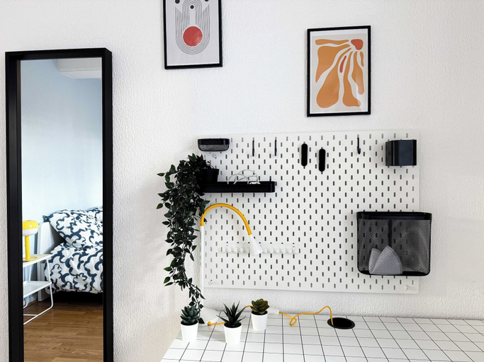 Room 3, Cozy Room in a Friendly Shared Flat - Lyon 8th, Rhône